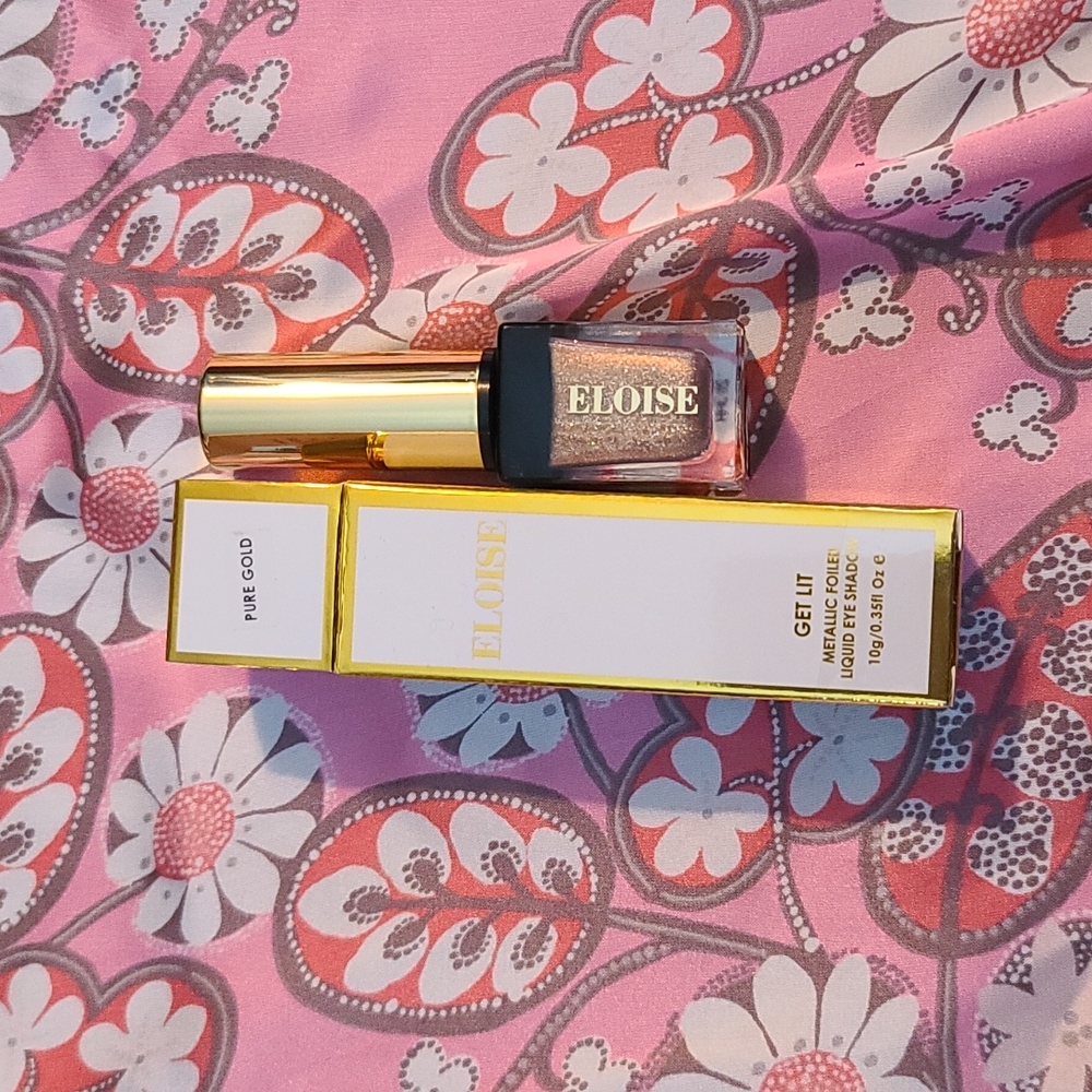 Eloise get lit pure gold metallic eye shadow